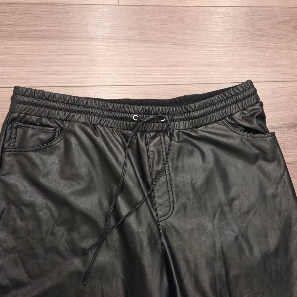 EXPRESS Black Faux Leather Jogger Pants size XL - Picture 3 of 8